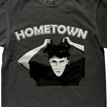 Hometown, Tee
