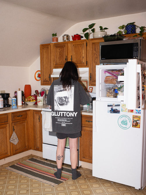 Gluttony, Tee